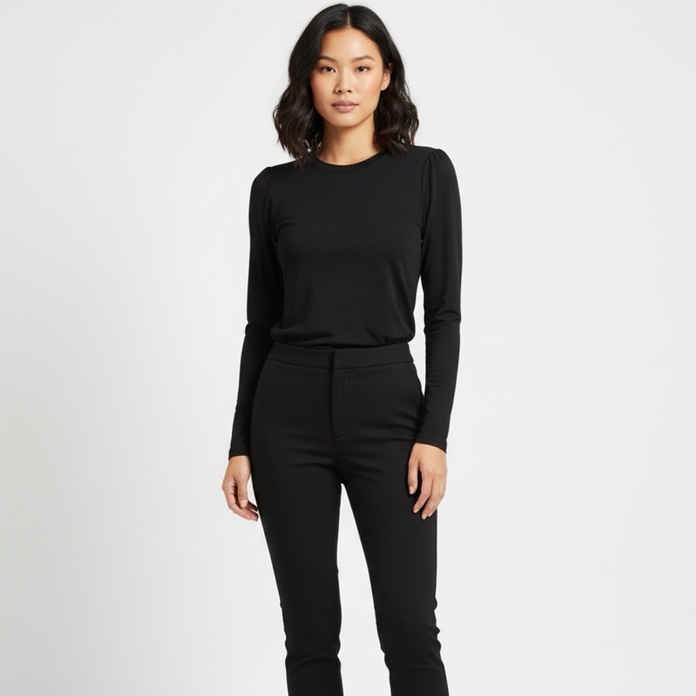 Anthem black soft long sleeve